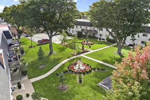 Autumn Mist Courtyard