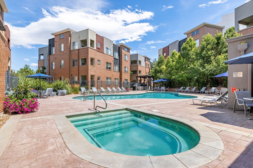 the preserve at ballantyne commons pool and spa with apartment buildings