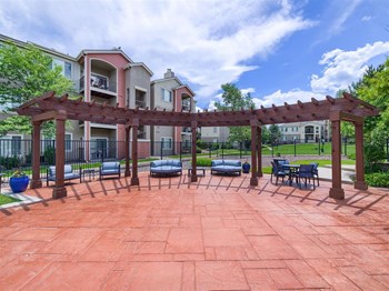 3505 S Nelson Cir 1-3 Beds Apartment for Rent - Photo Gallery 4
