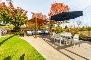 200 S Lexington Dr 1-2 Beds Apartment for Rent - Photo Gallery 3