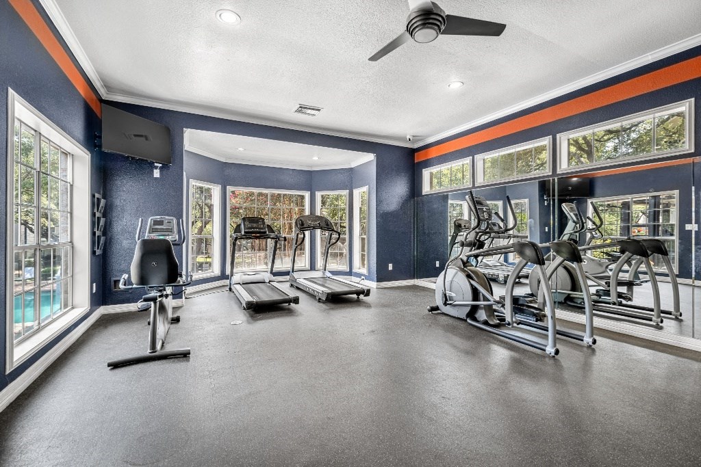 the gym at 1861 muleshoe road in dallas