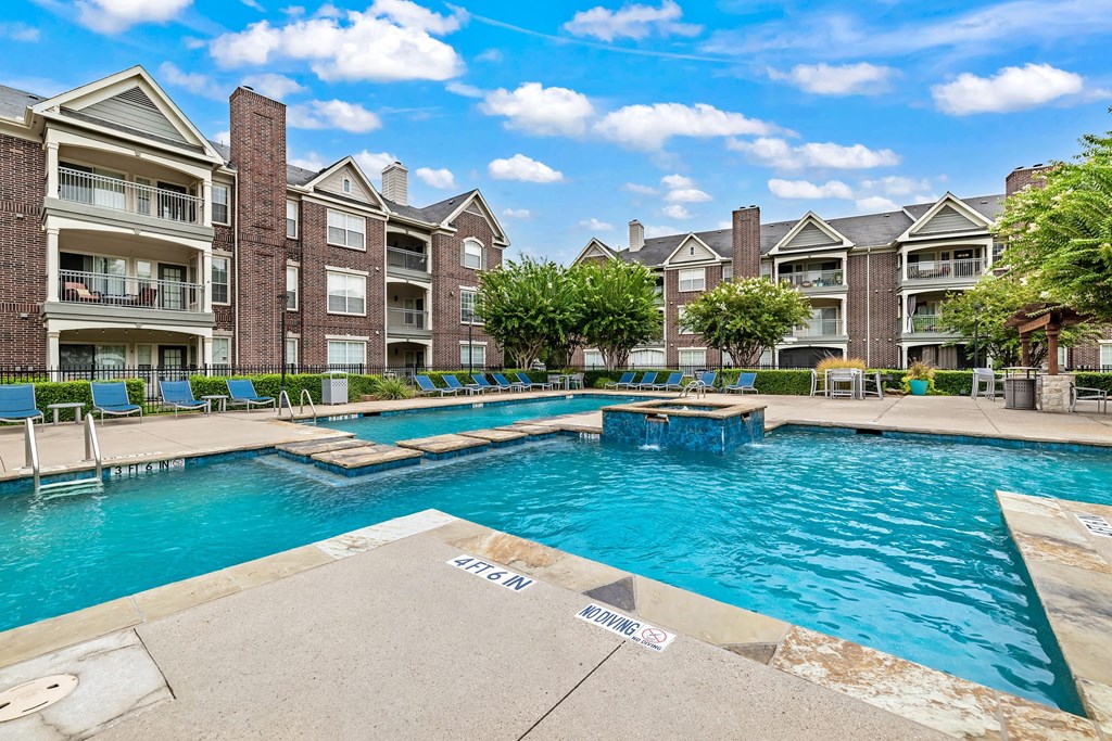 Marquis At Silver Oaks Apartments, 3701 N GRAPEVINE MILLS PKWY ...