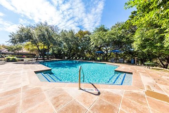 4411 Spicewood Springs 1-2 Beds Apartment for Rent - Photo Gallery 3