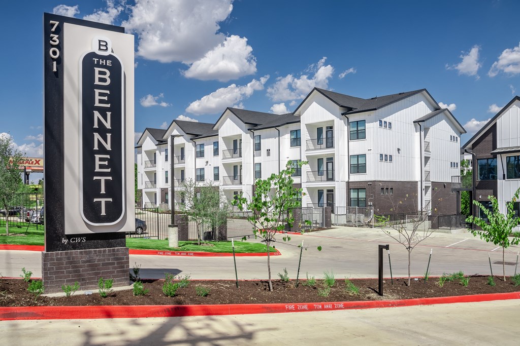 the building where the hotel is located