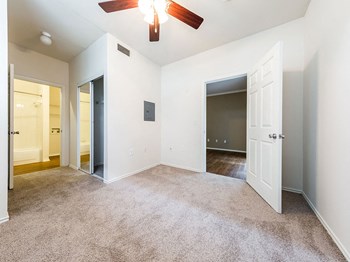5417 South Mopac 1-2 Beds Apartment for Rent - Photo Gallery 21