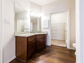 5417 South Mopac 1-2 Beds Apartment for Rent - Photo Gallery 23