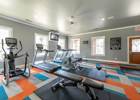 the gym at the monarch apartments