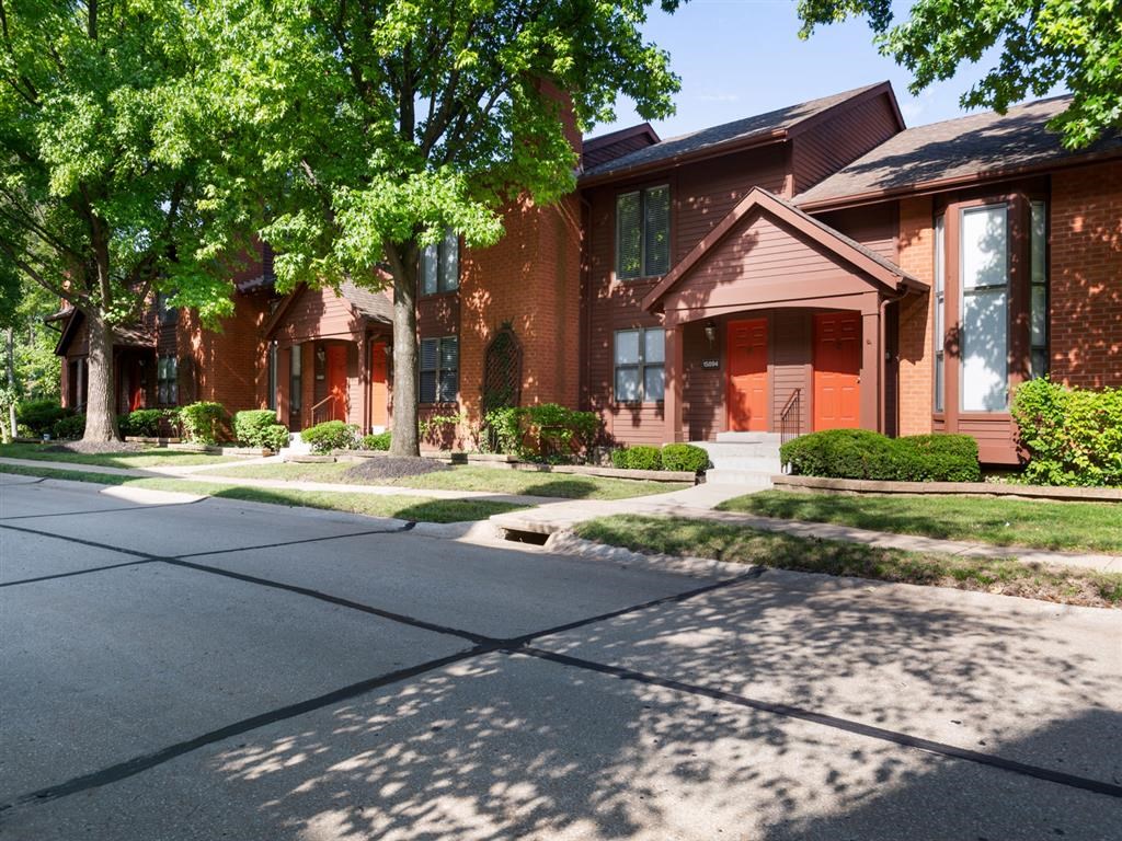 Large multistory townhomes