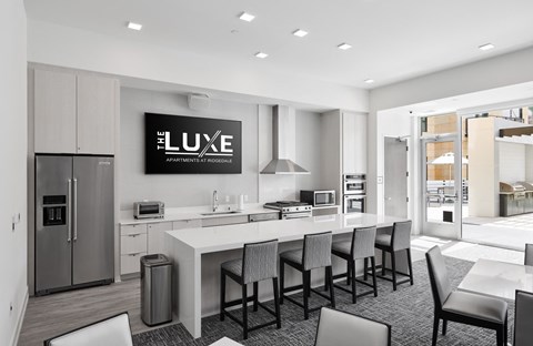 The Luxe, Apartments At Ridgedale