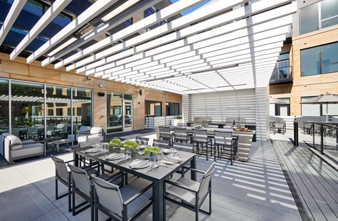 The Luxe, Apartments At Ridgedale