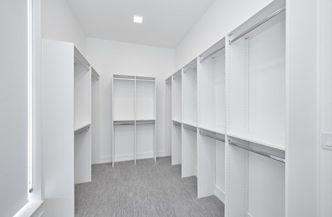 The Luxe, Apartments At Ridgedale