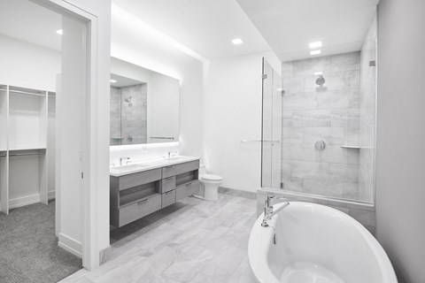 The Luxe, Apartments At Ridgedale