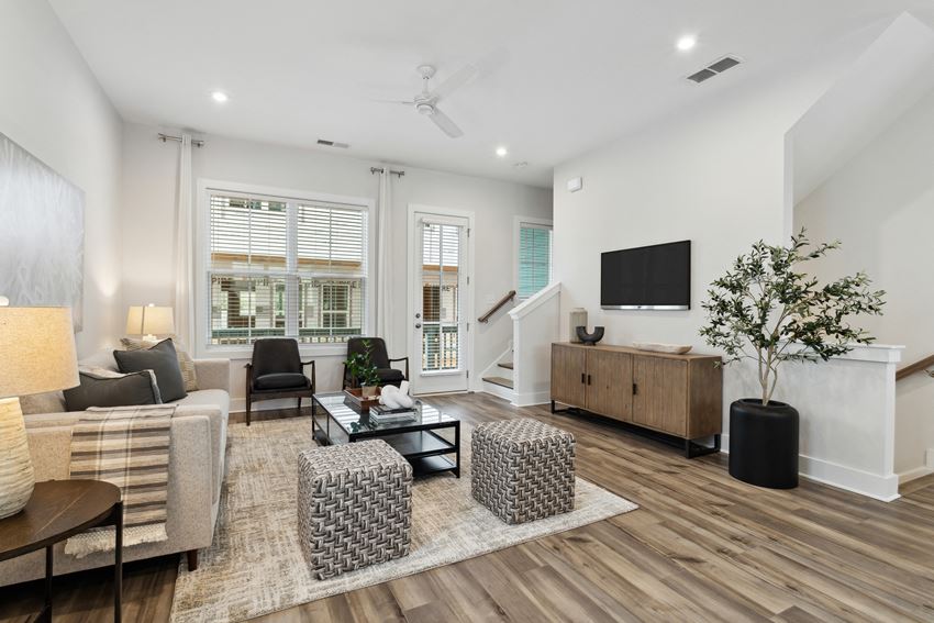 Empire Rental Living At Metro