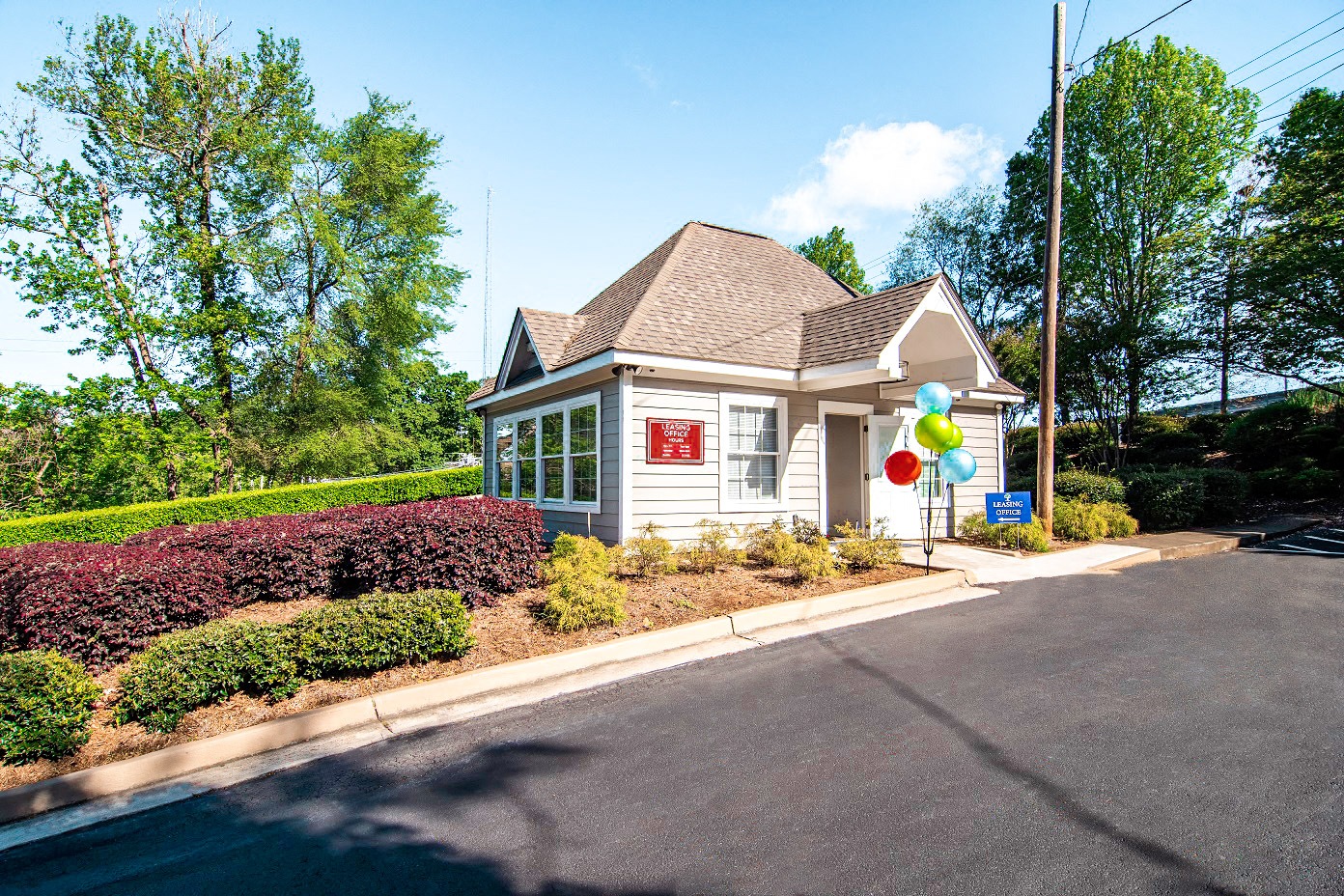 Building Exterior at Elite At Lakeview, College Park, Georgia