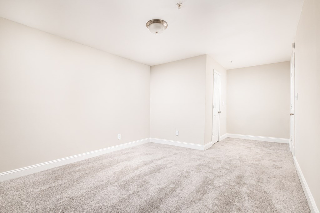 Lush Wall-To-Wall Carpeting In Bedrooms at Elite At Lakeview, College Park, GA, 30337