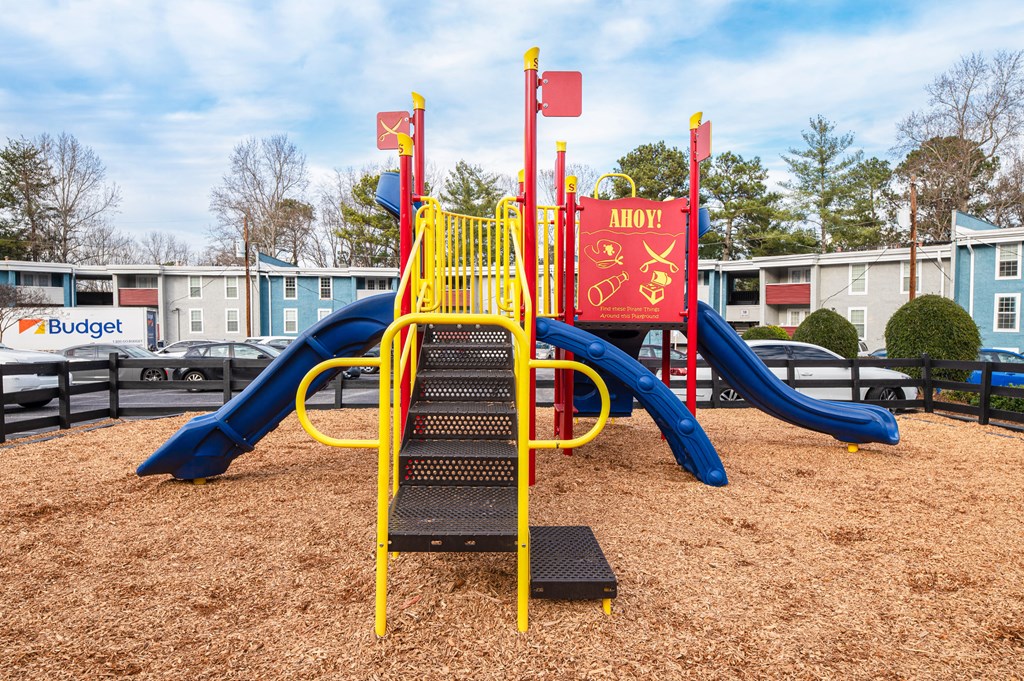 Ample And Open Play Area at Elite At Lakeview, College Park
