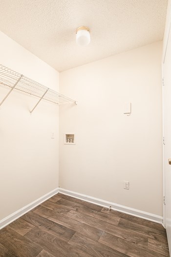 Wooden flooring Wooden flooring at Village Square, Gainesville, 30504 - Photo Gallery 4
