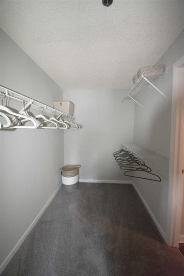 10 Creste Dr. 2-4 Beds Apartment for Rent - Photo Gallery 4