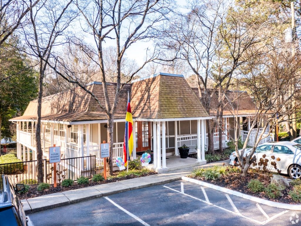 Exterior View at Elite at City View, College Park, GA