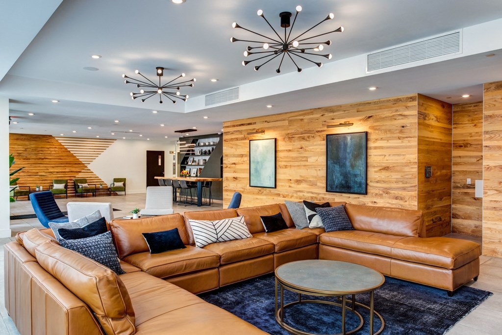 400 Rose Lobby with Seating