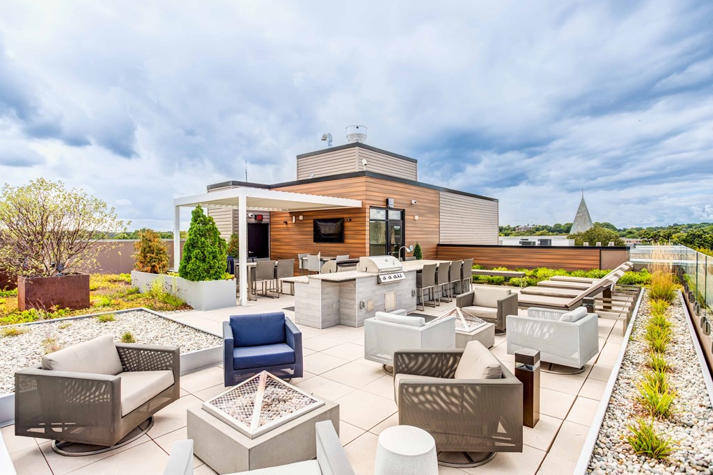 400 Rose Rooftop Lounge with Fire Pits and Seating