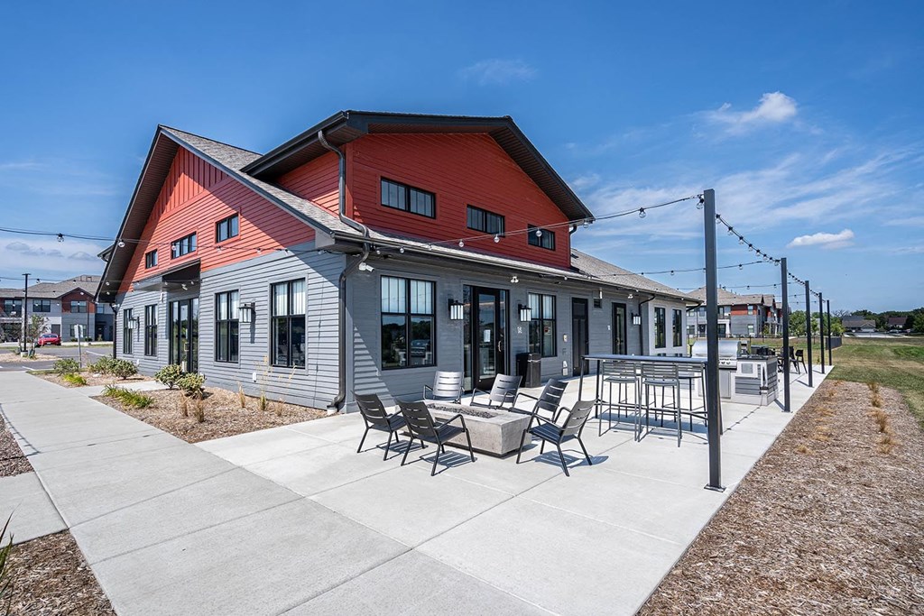 Outdoor Patio at Tivoli Green Apartments & Townhomes, Mount Pleasant