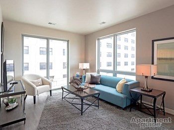 1320 S 1st Street Studio-2 Beds Apartment for Rent - Photo Gallery 6