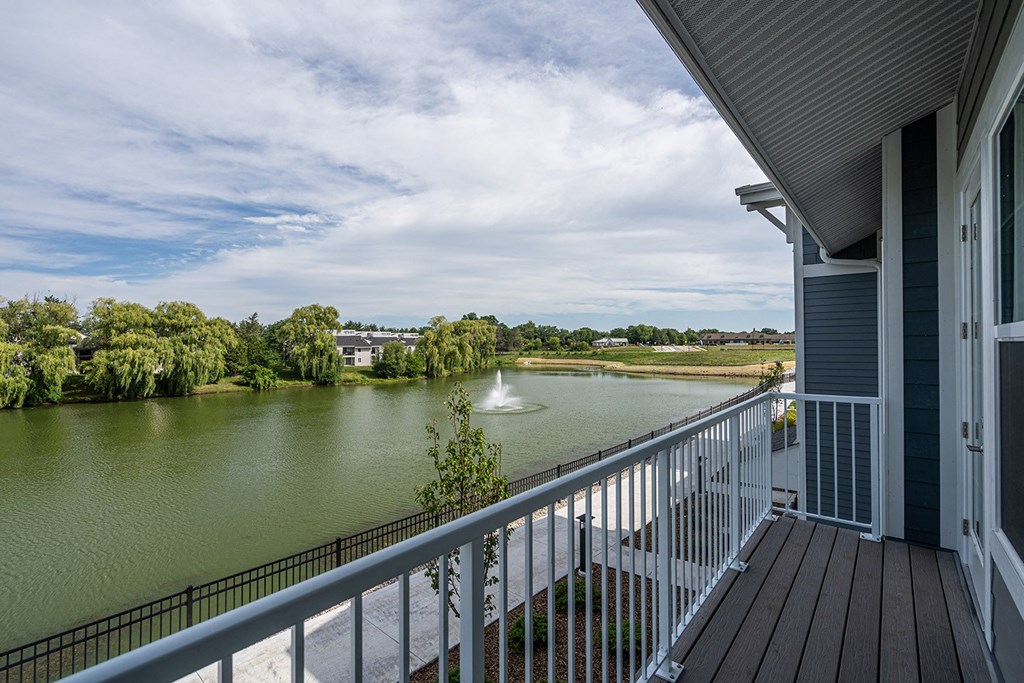 The Locklyn Apartments Overlooking Pond
