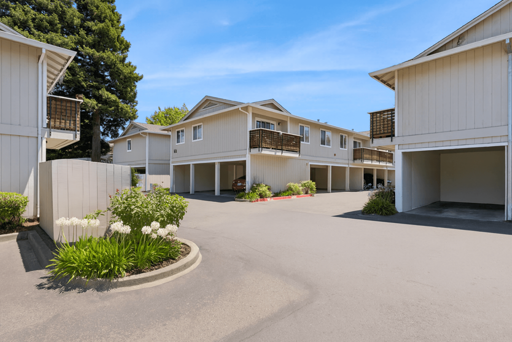 Outdoor Driveway at Glenn Manor, California, 94928