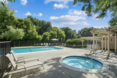 Hot Tub And Pool at Walnut Grove, Novato, CA