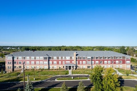 18255 45Th Ave N 3 Beds Apartment for Rent