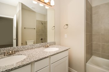 Bright Bathroom at Lakeside Conroe, Texas, 77356 - Photo Gallery 27