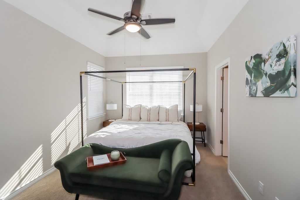 Bedroom With Ceiling Fan at Georgetown Heights Residents, Texas, 78628