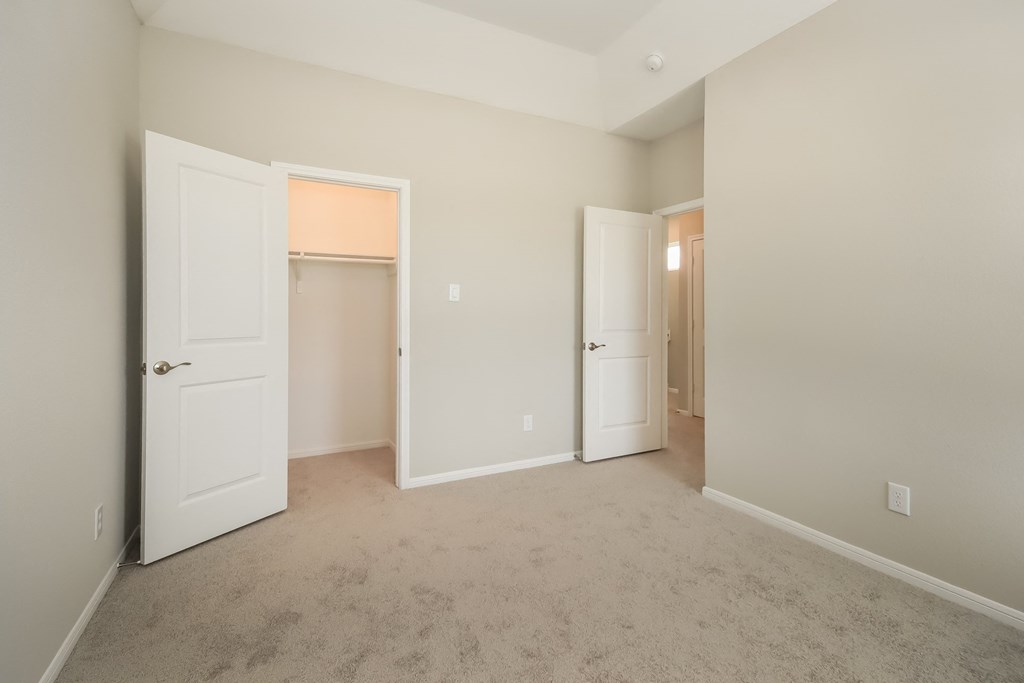 Bedroom With Closet at Lakeside Conroe, Montgomery, 77356