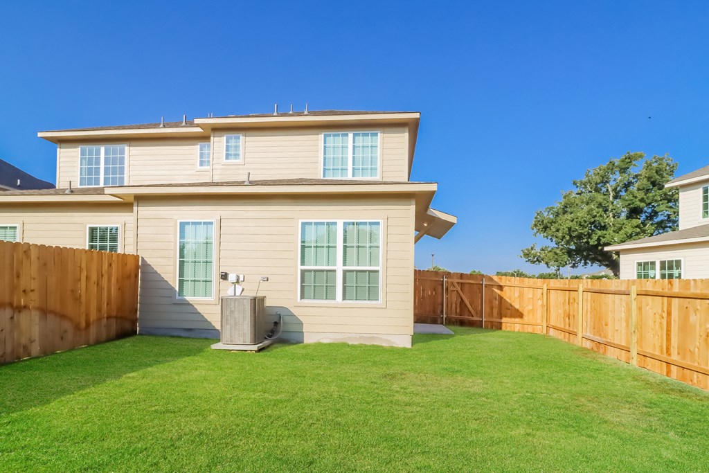 Lush Green Backyard at Georgetown Heights Residents, Texas