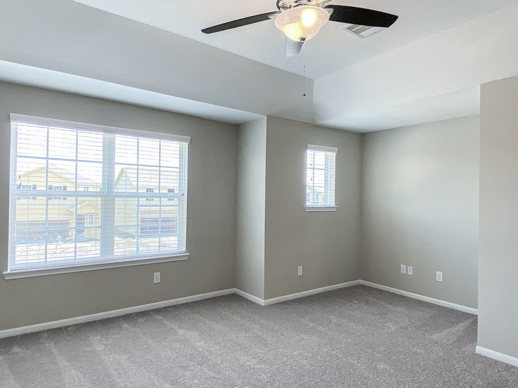 Vacant Bedroom Space at Pradera Oaks, Bonney