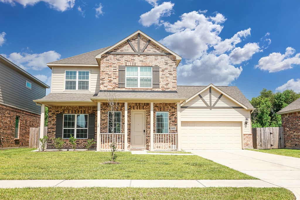 Elegant Exterior View Of Property at Bay Colony West, Texas