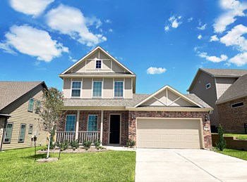 Houses With Attached Garage And Patio at Lakeside Conroe, Montgomery, TX - Photo Gallery 42