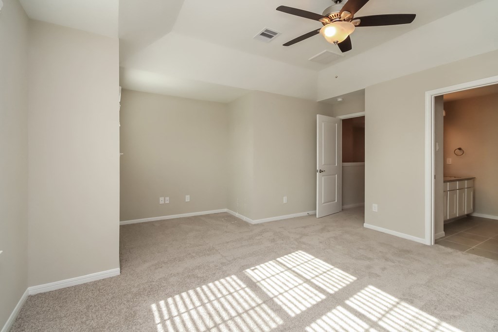 Bedroom with Ceiling Fan at Pradera Oaks, Texas, 77583