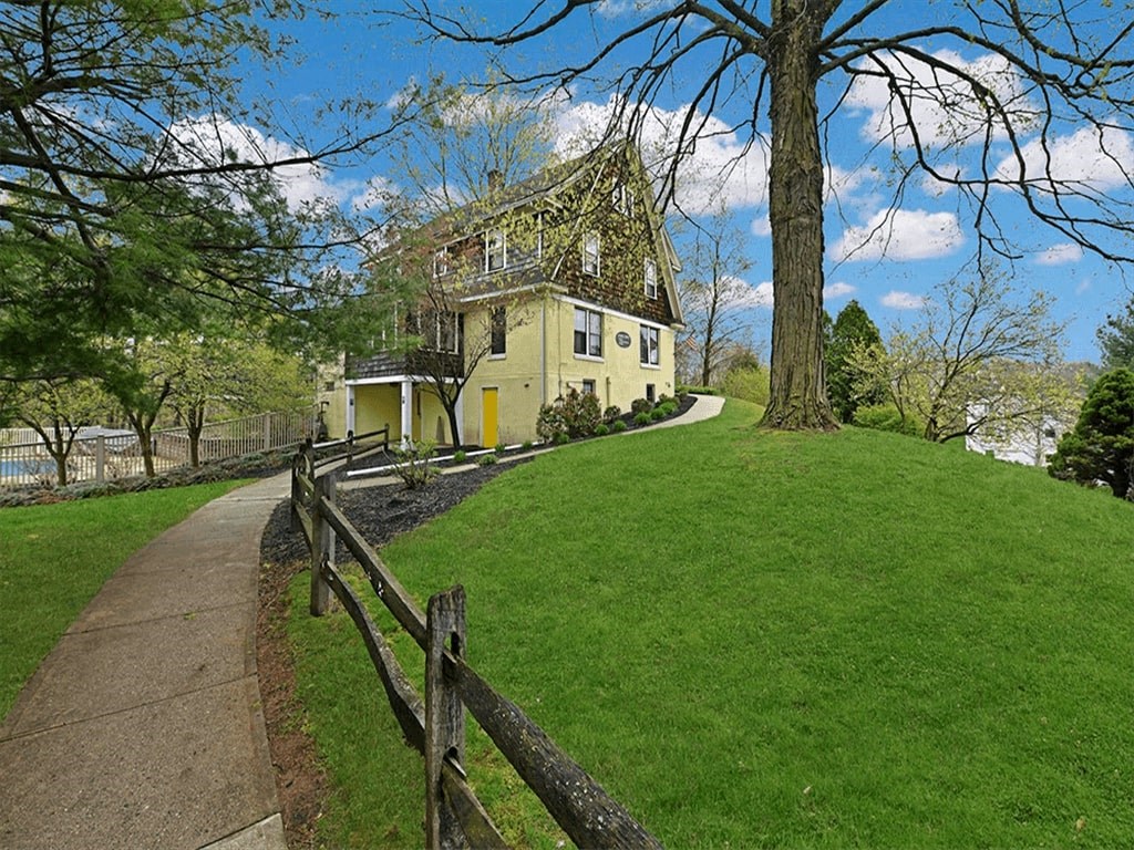 View of Clubhouse on Hill at Silvertree Apartmetns