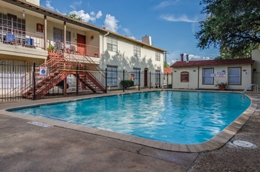 2167 NE Loop 410 1 Bed Apartment for Rent Photo Gallery 1