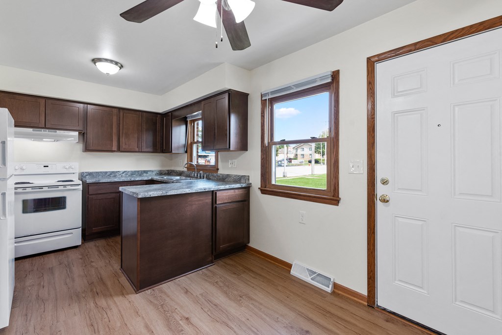 Townhomes of Cudahy Kitchen
