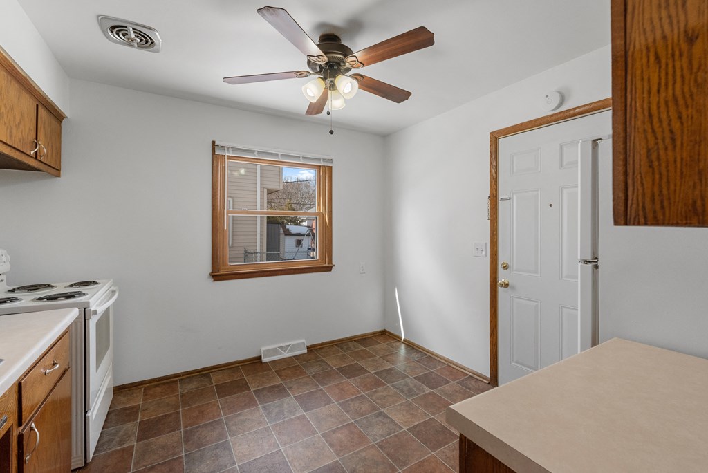 Ramsey Townhomes Kitchen