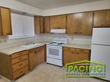2-bedroom apartment at 1880 And 1890 Ventura Circle Apartments in Ashland