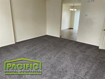 1850 Crater Lake Ave 1-3 Beds Apartment for Rent - Photo Gallery 17