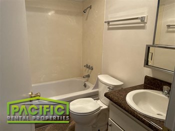 1850 Crater Lake Ave 1-3 Beds Apartment for Rent - Photo Gallery 4