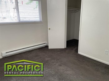 1850 Crater Lake Ave 1-3 Beds Apartment for Rent - Photo Gallery 6
