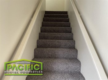 1850 Crater Lake Ave 1-3 Beds Apartment for Rent - Photo Gallery 7