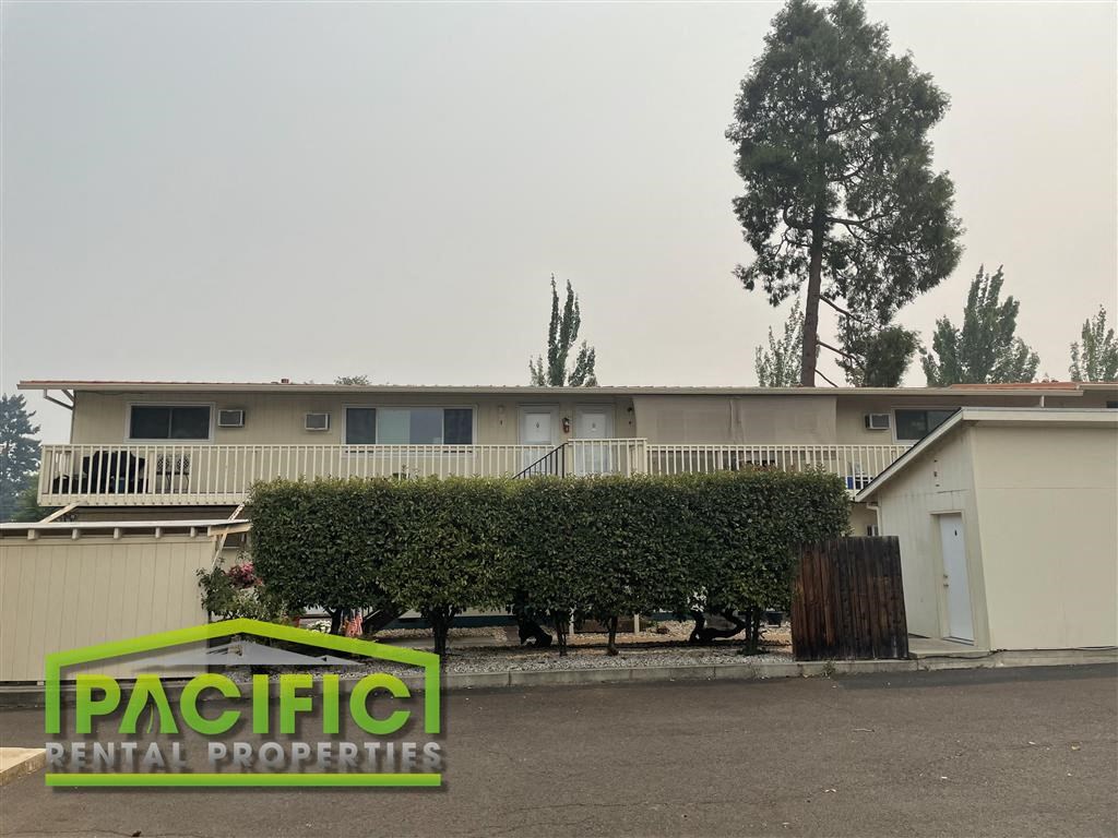 the building in which the apartment is located