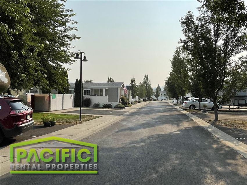 Cobblestone Mobile Home And RV Park Apartments, 4425 W Main St, Medford